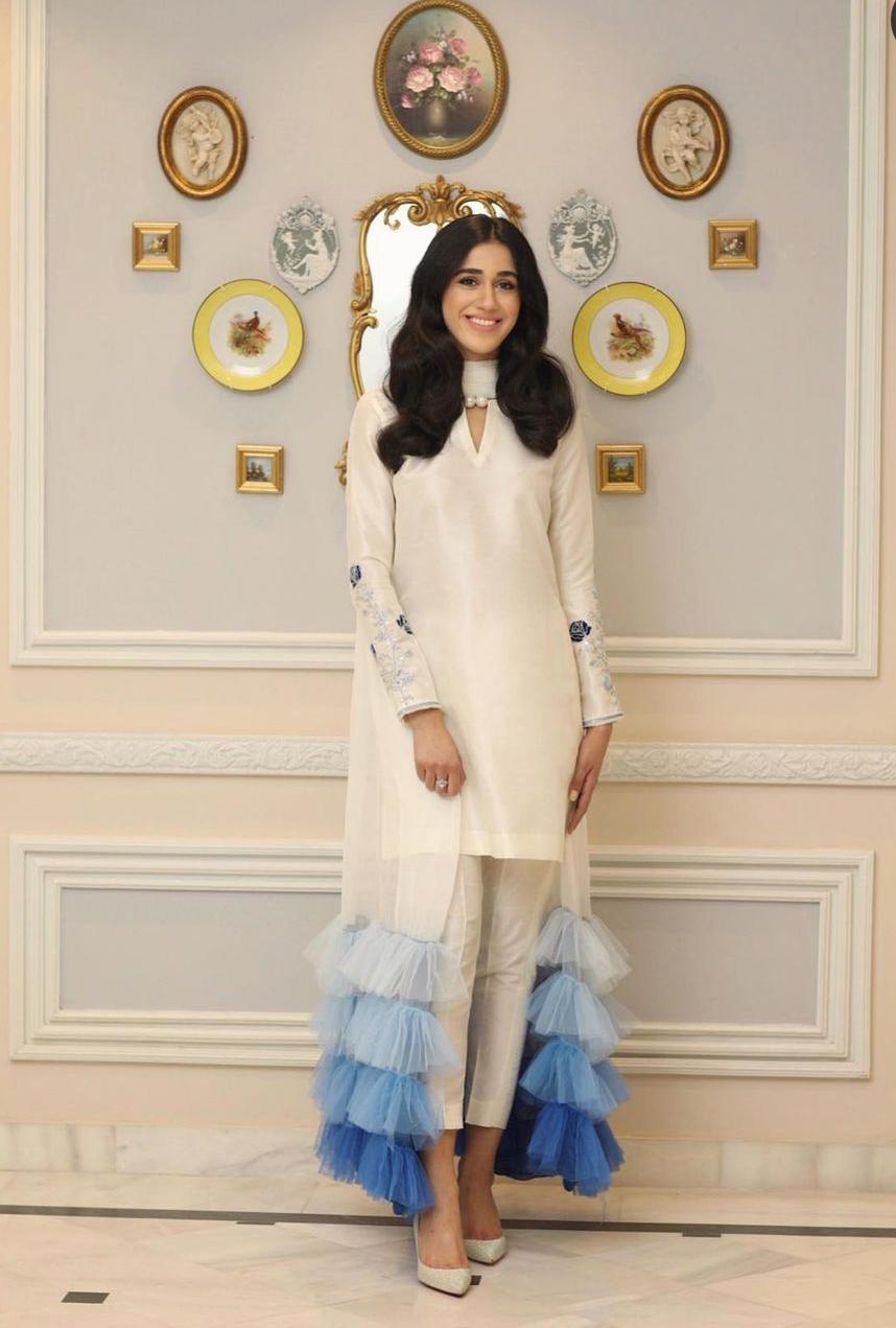 White & Blush Kurta Set With 4 Layers Ruffled Dupatta