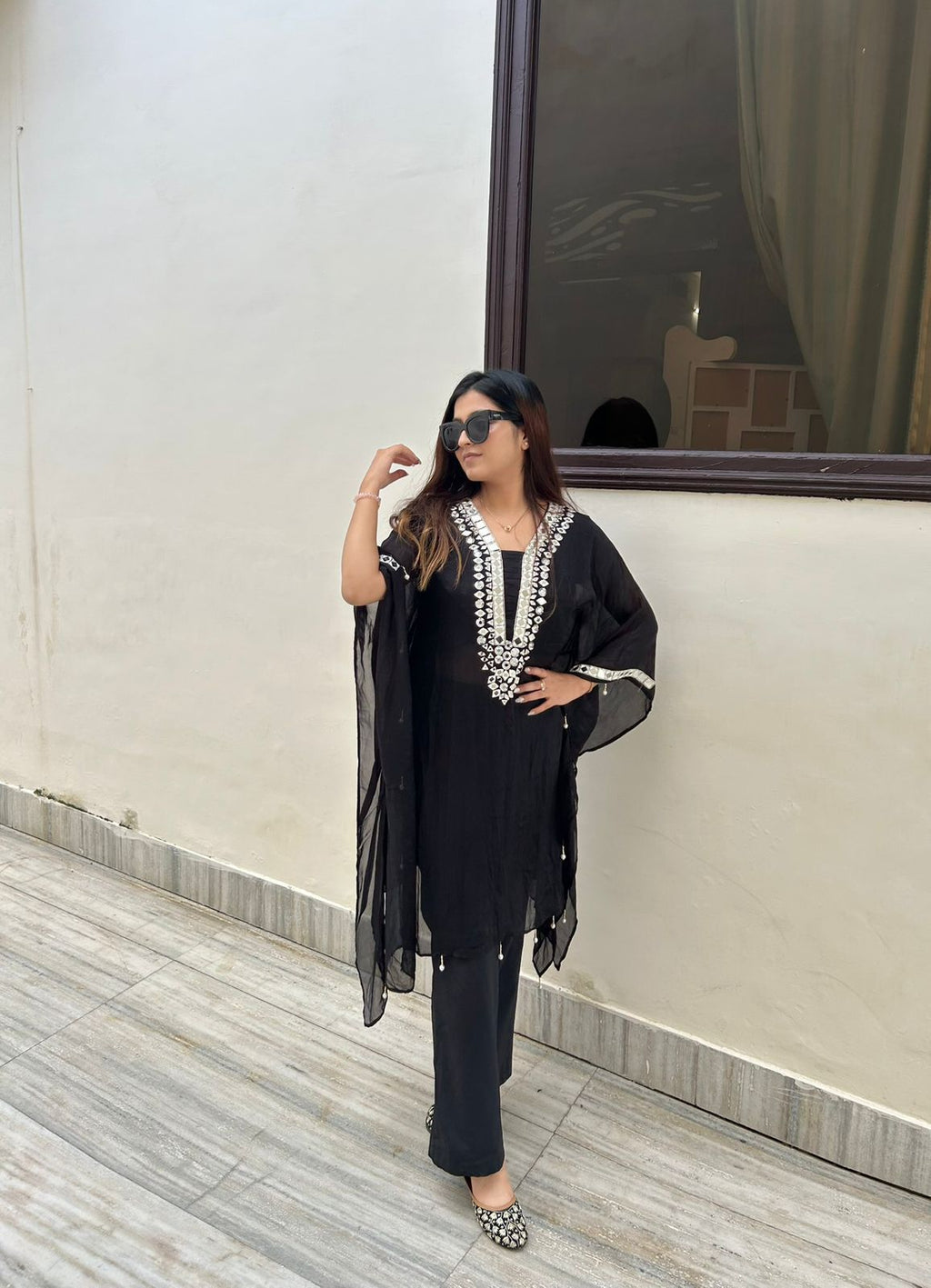 Black Mirror Work Kaaftan With Black Pants